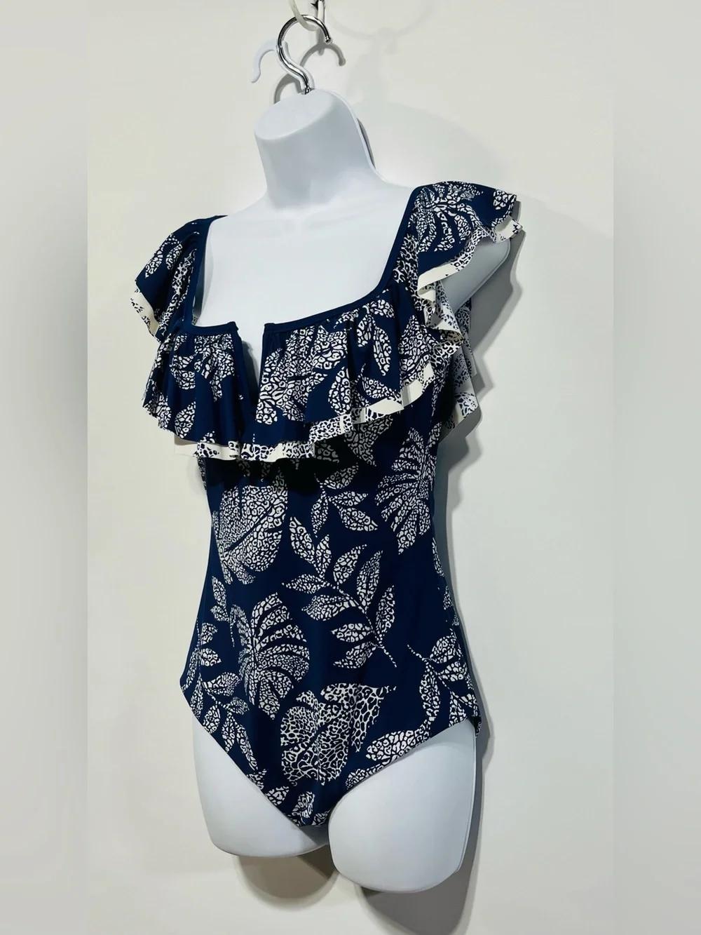 Red Carter Amazon Jungle Off-Shoulder Maillot One-Piece Swimsuit Size Large